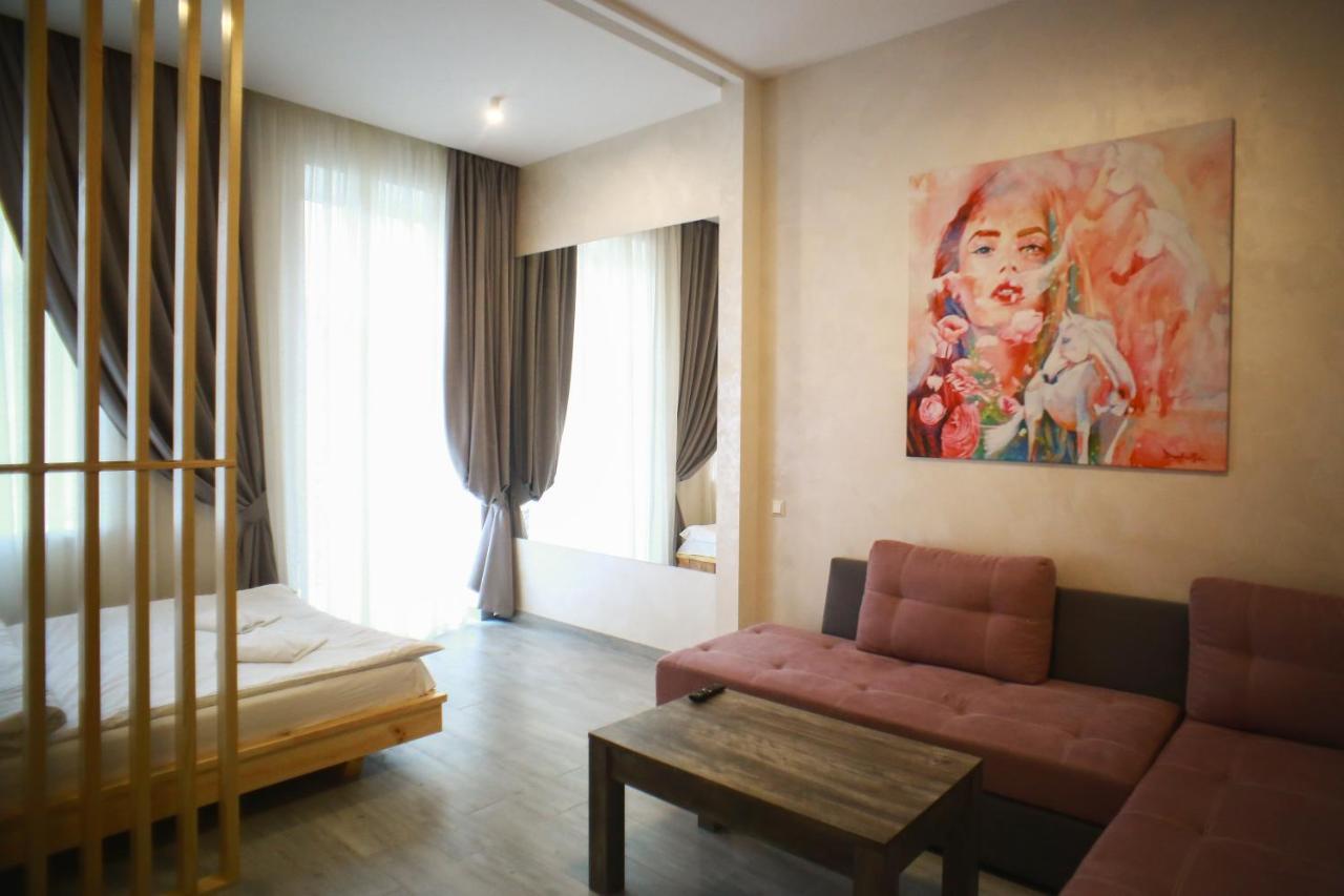 Leogrand Apartment On Drohobycha 4 Λβιβ Εξωτερικό φωτογραφία