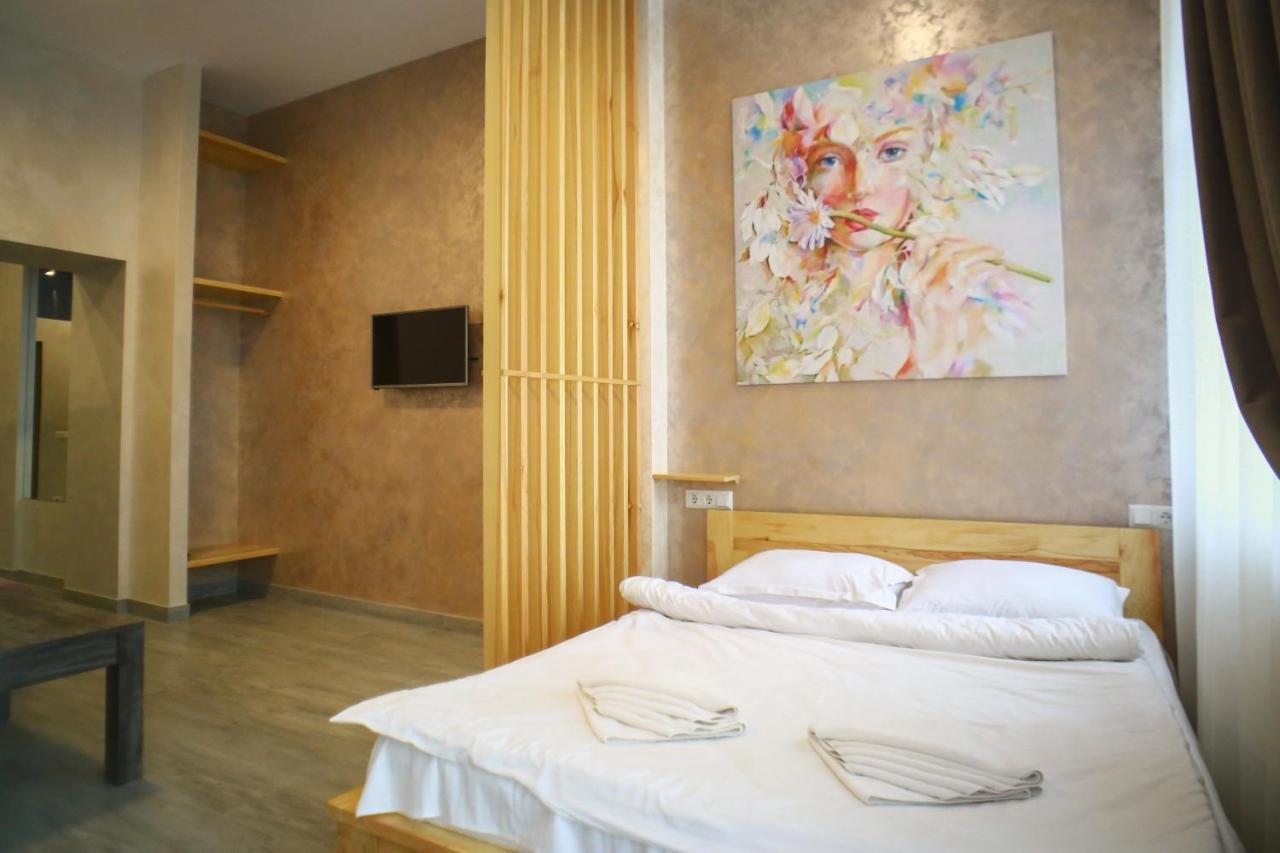 Leogrand Apartment On Drohobycha 4 Λβιβ Εξωτερικό φωτογραφία